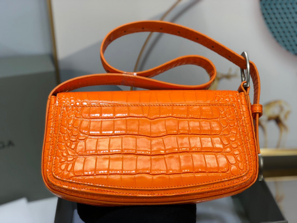 Ba*len*cia*ga ghost bag