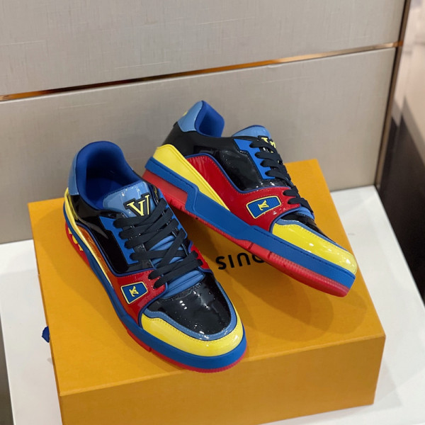 l0*is V*t0n trainer sneaker