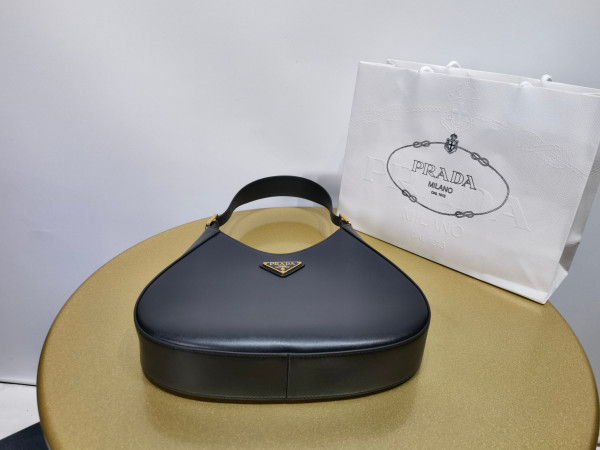 Pra*a leather shoulder bag