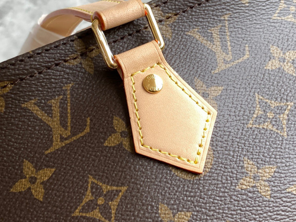 l0*is V*t0n all-in large tote bag