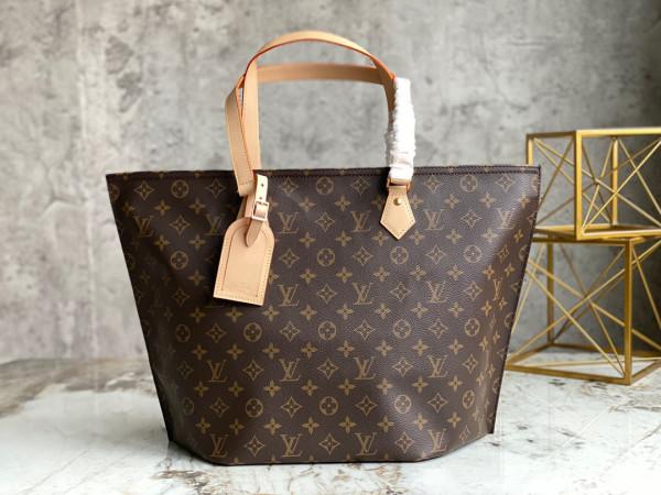 l0*is V*t0n all-in small tote bag