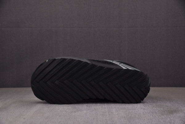 bo*te*ga Ve*ne*ta sneakers