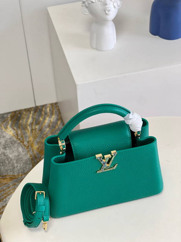 l0*is V*t0n capucines bb