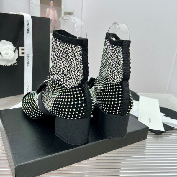 CL Leather ankle BOOTS