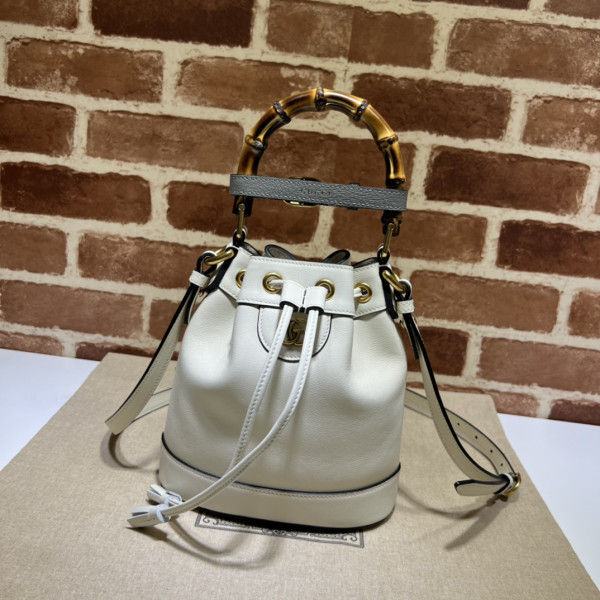G*u*i diana mini bucket bag