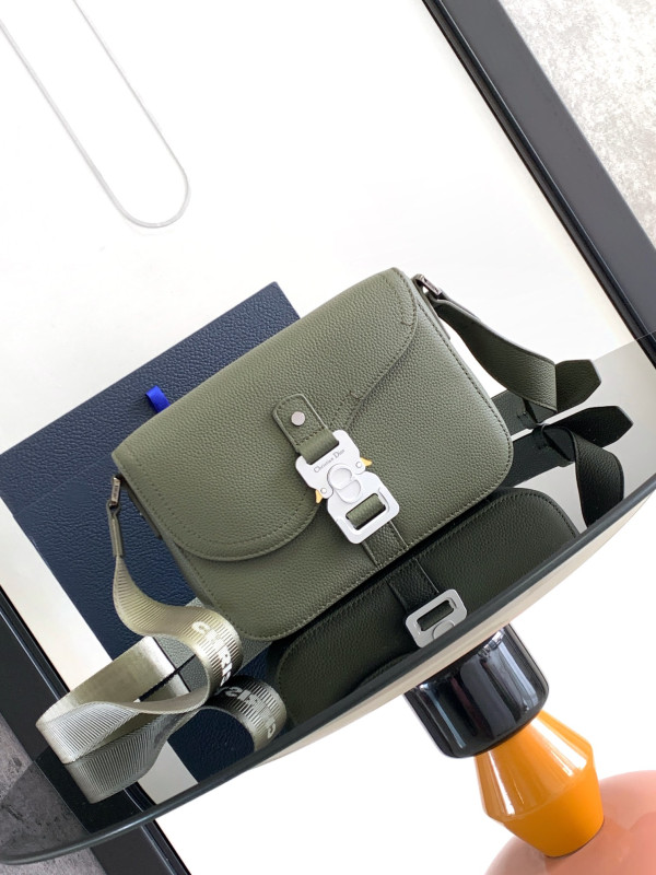 DIRO SADDLE MESSENGER BAG-23*18*6CM