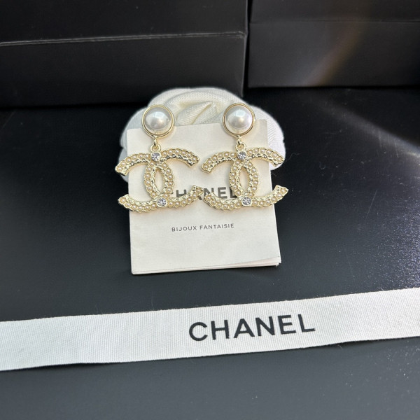 CL EARRINGS