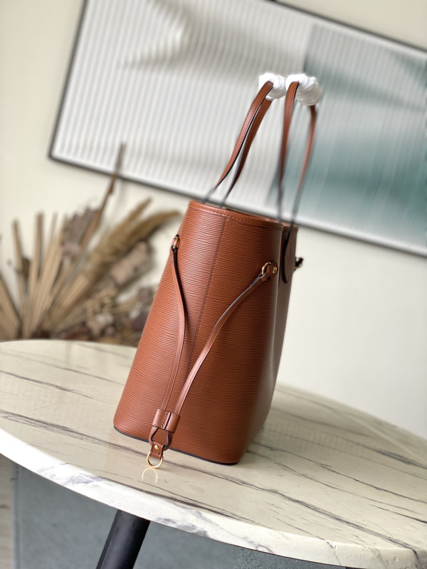 l0*is V*t0n neverfull mm-31*28*14cm