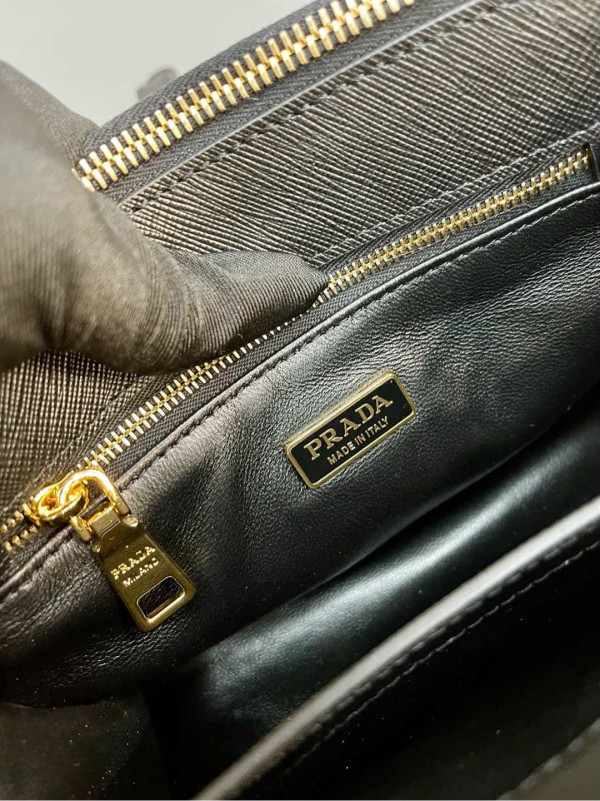 Pra*a galleria saffiano leather mini-bag