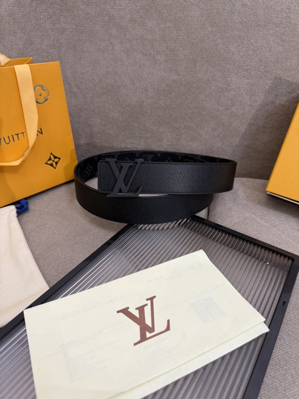 l0*is V*t0n men belt