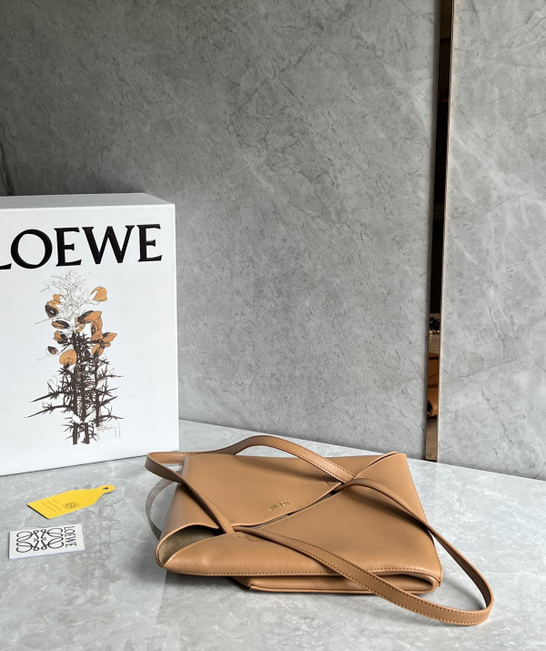 Lowee Puzzle Fold medium Tote -  25.5X14.5X31.5cm